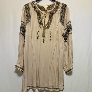 SUNDANCE NWOT 100% RAYON EMBROIDERED TUNIC